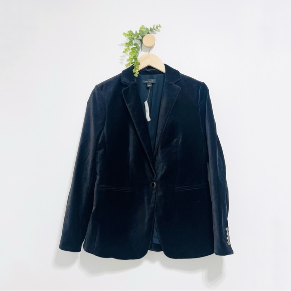 Ann Taylor NWT Black Velvet Classic Minimalist Blazer - Picture 2 of 9